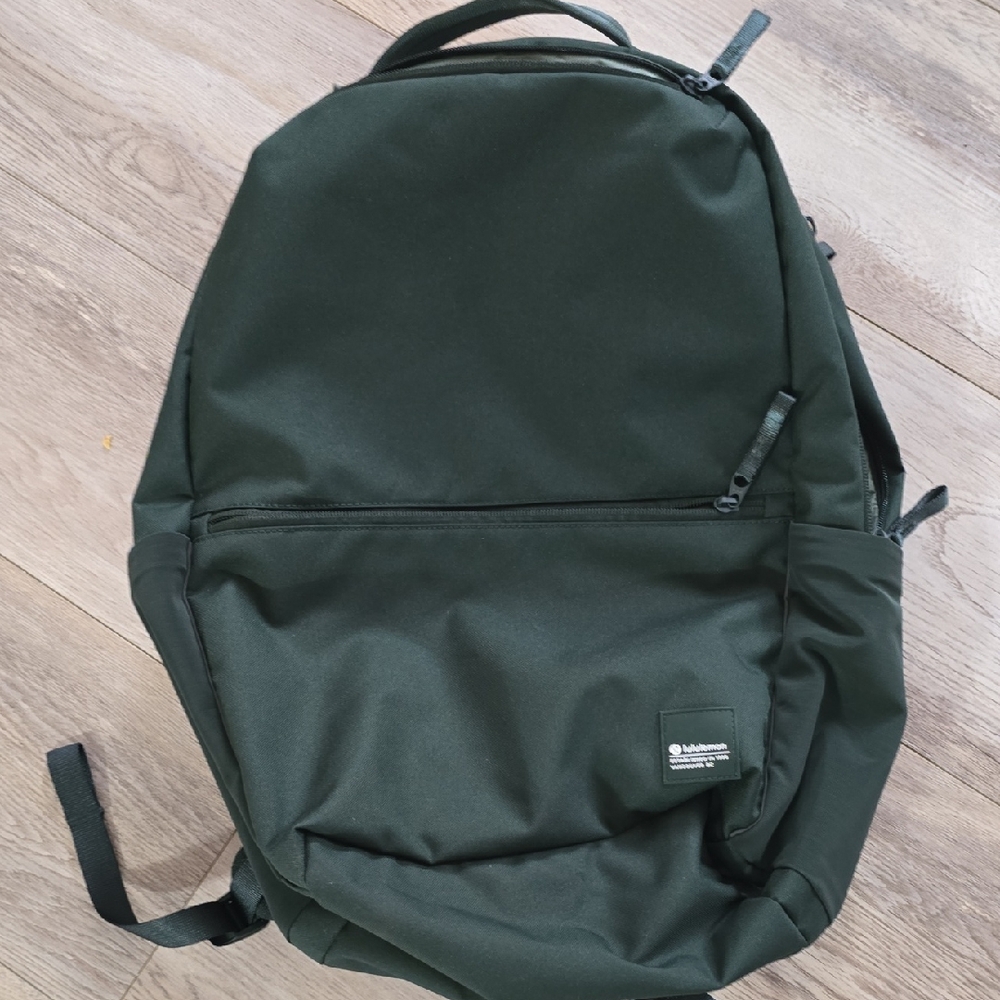 Nwot Double-Zip Backpack Green Backpack - image 1